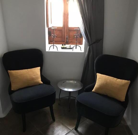 اتاق لوکس با تخت بزرگ, Casa Aire De Lecrin