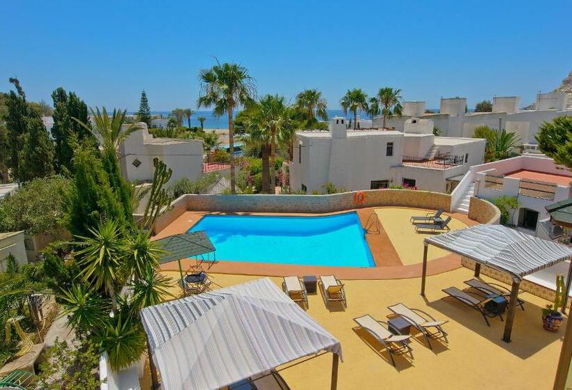 اتاق استاندارد با چشم‌انداز دریا, Family Agua Amarga