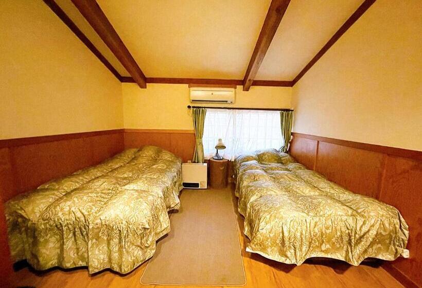 اتاق استاندارد چهار تخته, Hakuba Pension & Log Hotel Meteor