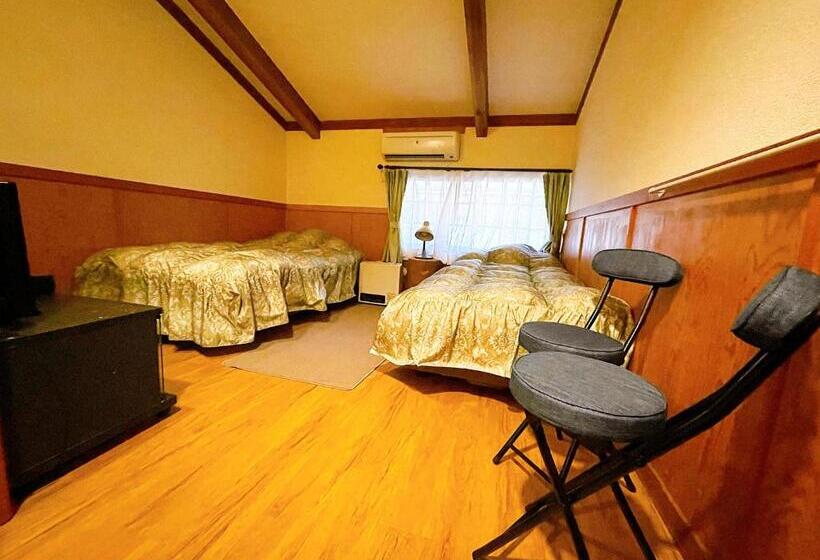 اتاق استاندارد چهار تخته, Hakuba Pension & Log Hotel Meteor
