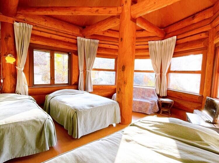 اتاق استاندارد سه نفره, Hakuba Pension & Log Hotel Meteor