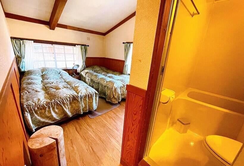 اتاق استاندارد چهار تخته, Hakuba Pension & Log Hotel Meteor