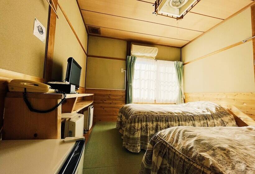 اتاق استاندارد با سرویس بهداشتی مشترک, Hakuba Pension & Log Hotel Meteor