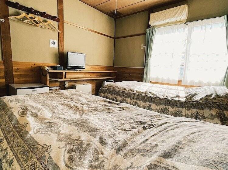 اتاق استاندارد با سرویس بهداشتی مشترک, Hakuba Pension & Log Hotel Meteor