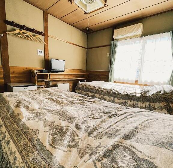 اتاق استاندارد با سرویس بهداشتی مشترک, Hakuba Pension & Log Hotel Meteor
