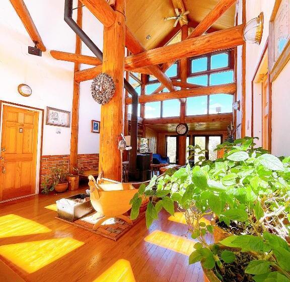 اتاق لوکس, Hakuba Pension & Log Hotel Meteor