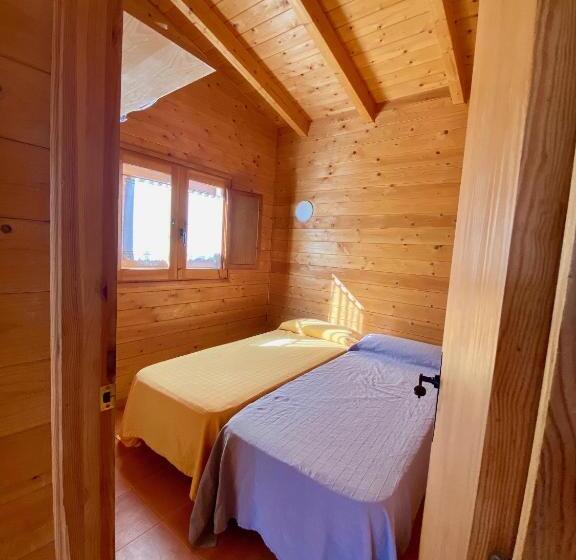 بانگلوی استاندارد, Campalans Hotel Rural Bungalows Mobilhomes