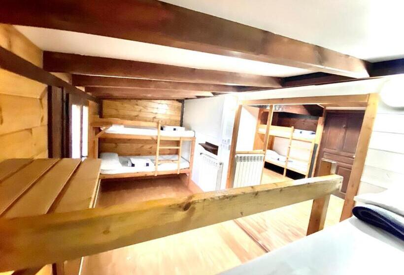 اتاق خانوادگی با سرویس بهداشتی مشترک, Hostel Albergue Paradiso