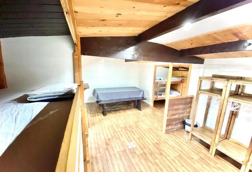 اتاق خانوادگی با سرویس بهداشتی مشترک, Hostel Albergue Paradiso
