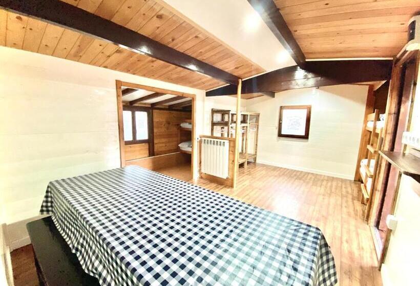اتاق خانوادگی با سرویس بهداشتی مشترک, Hostel Albergue Paradiso