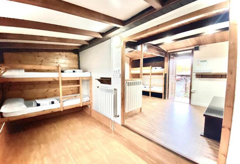 اتاق خانوادگی با سرویس بهداشتی مشترک, Hostel Albergue Paradiso