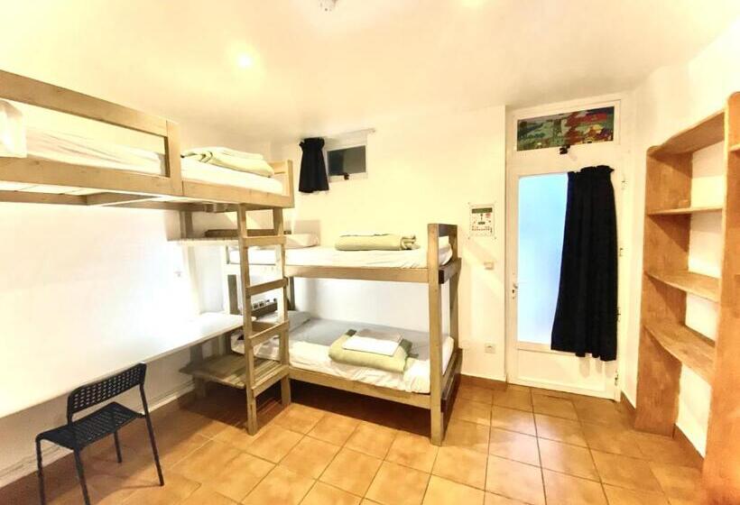 اتاق استاندارد چهار تخته, Hostel Albergue Paradiso