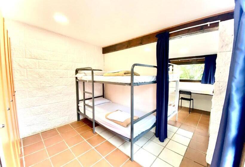 اتاق خانوادگی با سرویس بهداشتی مشترک, Hostel Albergue Paradiso