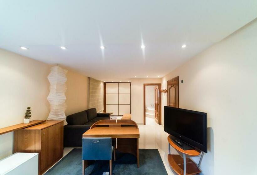 سوییت, El Pi De Sant Just   Habitacions I Apartaments