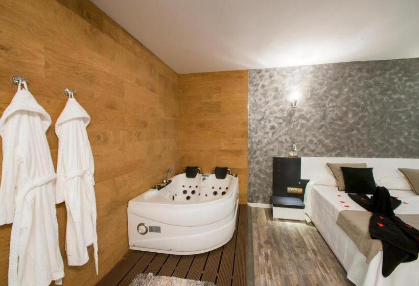 Deluxe Suite King Bed, Habitaciones Premium Finca La Casona