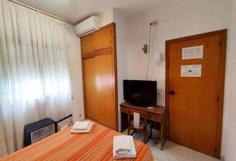 اتاق استاندارد, Hostal Neus