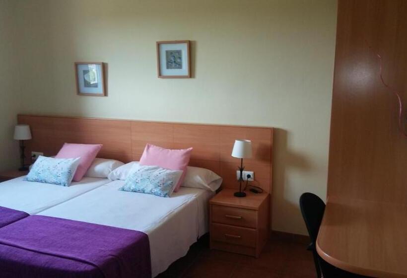 اتاق استاندارد با چشم‌انداز کوهستان, Hostal Sant Roc