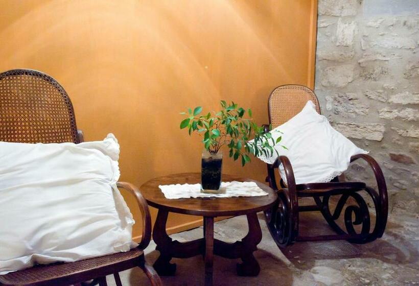اتاق استاندارد اینتریور, Milestrelles Hotel   Adults Only