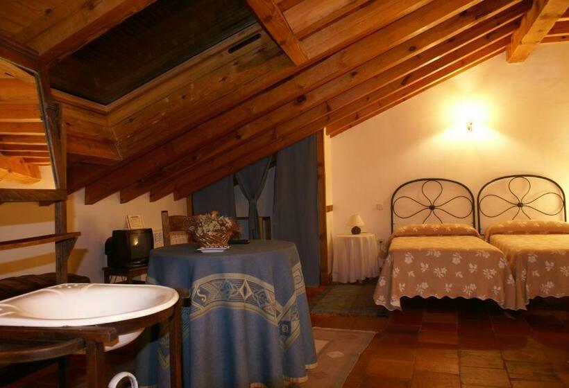 اتاق استاندارد چهار تخته, Rural El Adarve