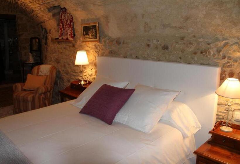 سوییت جونیور, Mas Vilosa Bed And Breakfast