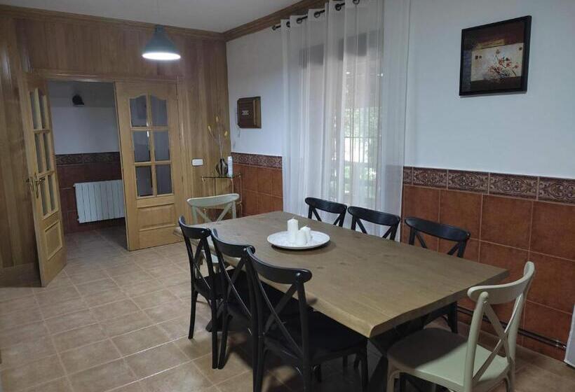 ویلای استاندارد 3 خوابه, Casas De Madera Los Molinos