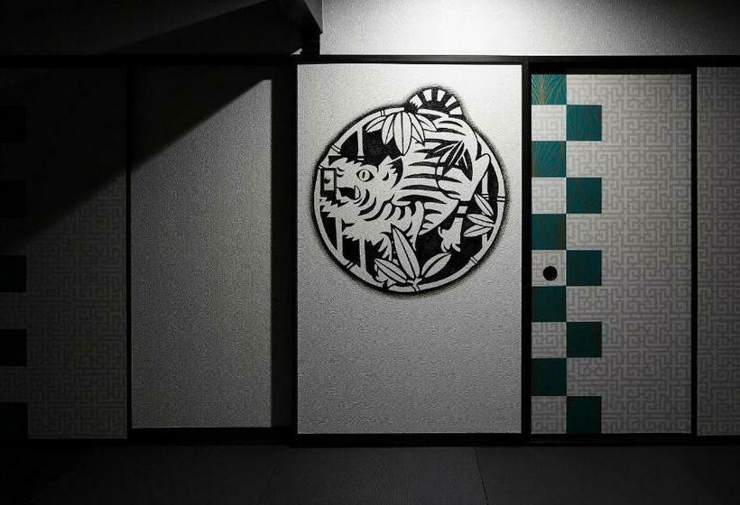 اتاق استاندارد با سرویس بهداشتی مشترک, Goyokan