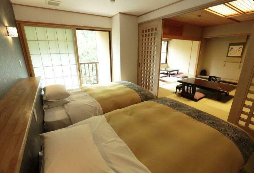 اتاق استاندارد با سرویس بهداشتی مشترک, Kinseikan Seseragi