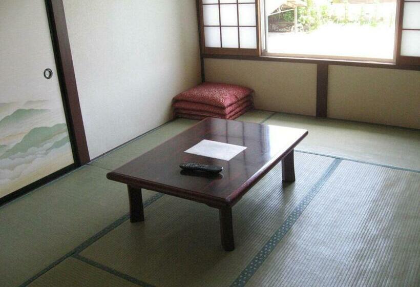 اتاق استاندارد, Onsen Minshuku Maruyaso