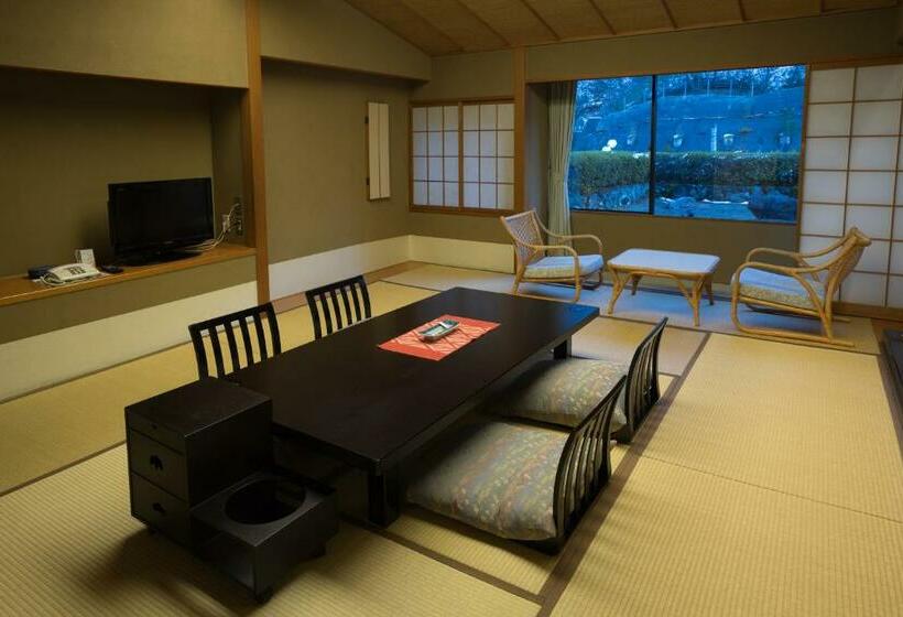 اتاق استاندارد با سرویس بهداشتی مشترک, Shikitei Morioka Tsunagionsen