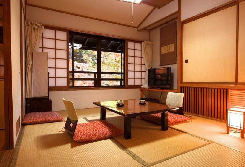 اتاق استاندارد, Tsuruya Ryokan