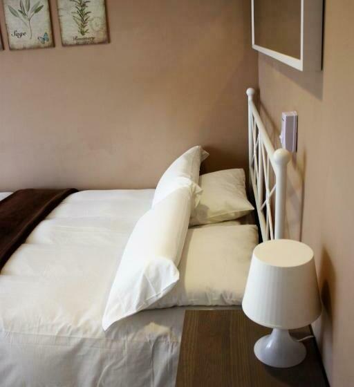 اتاق استاندارد با سرویس بهداشتی مشترک, B&b Inés