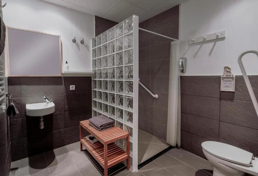 اتاق استاندارد, B&b Inés