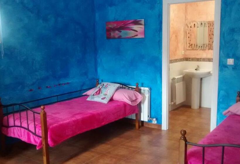 四人标准间, Hostal A La Sombra Del Laurel