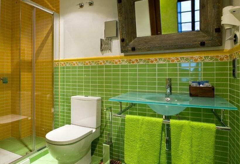 اتاق استاندارد, Hostal Raices