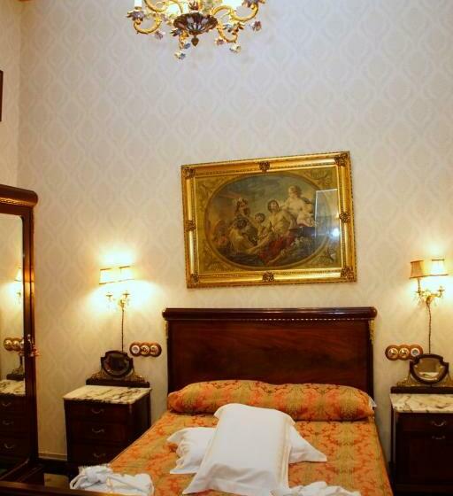 اتاق استاندارد, Sitges Royal Rooms
