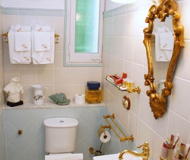 اتاق لوکس, Sitges Royal Rooms