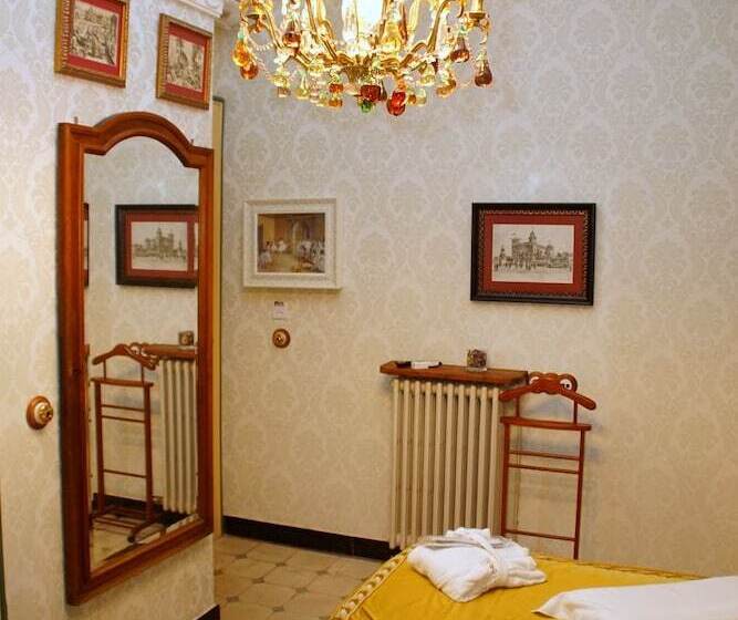 اتاق لوکس, Sitges Royal Rooms
