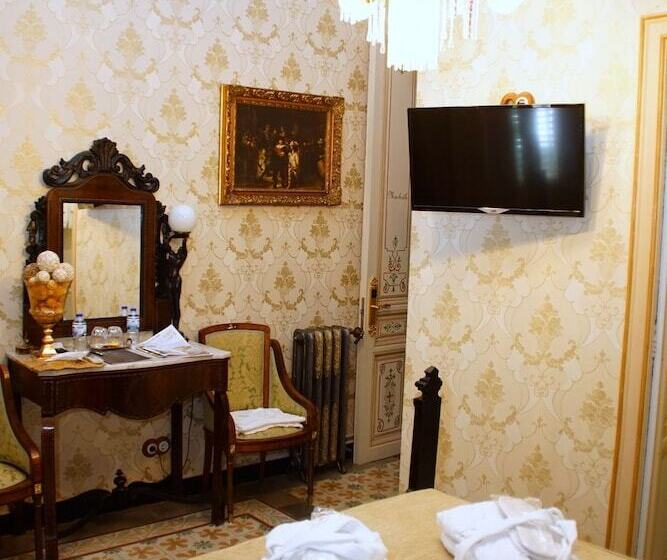 اتاق استاندارد, Sitges Royal Rooms