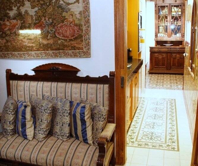 سوئیت رویال, Sitges Royal Rooms