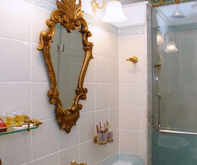 اتاق لوکس, Sitges Royal Rooms