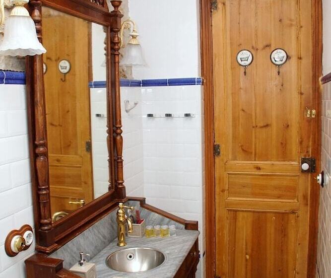 اتاق لوکس, Sitges Royal Rooms