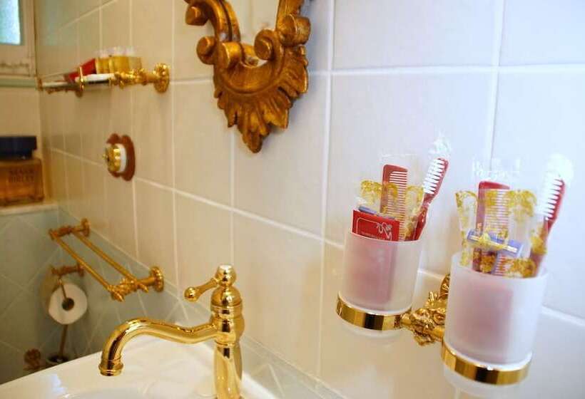 اتاق لوکس, Sitges Royal Rooms