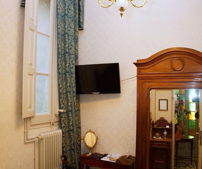 اتاق لوکس, Sitges Royal Rooms
