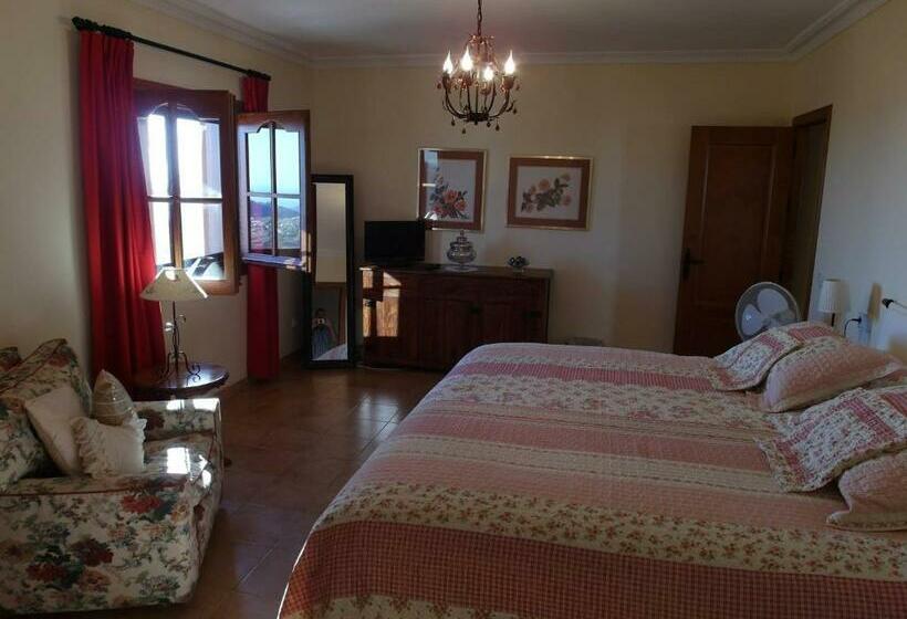 اتاق لوکس, Casa Roble B&b