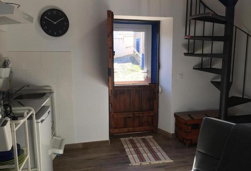 استودیوی استاندارد, Hostel Cañaveral