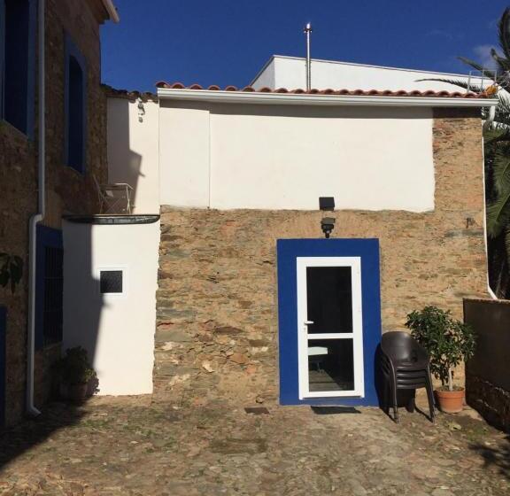 استودیوی استاندارد, Hostel Cañaveral