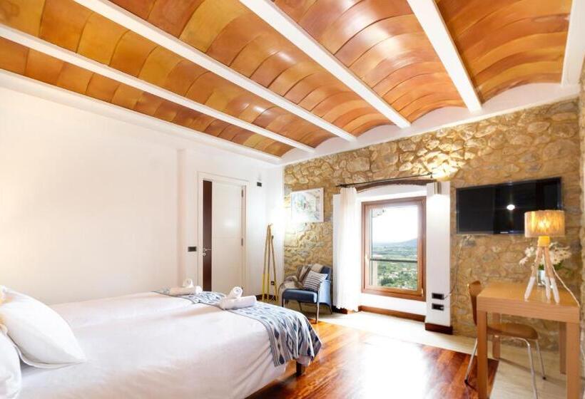 Suite with Terrace, Can Cota Boutique  Turismo De Interior