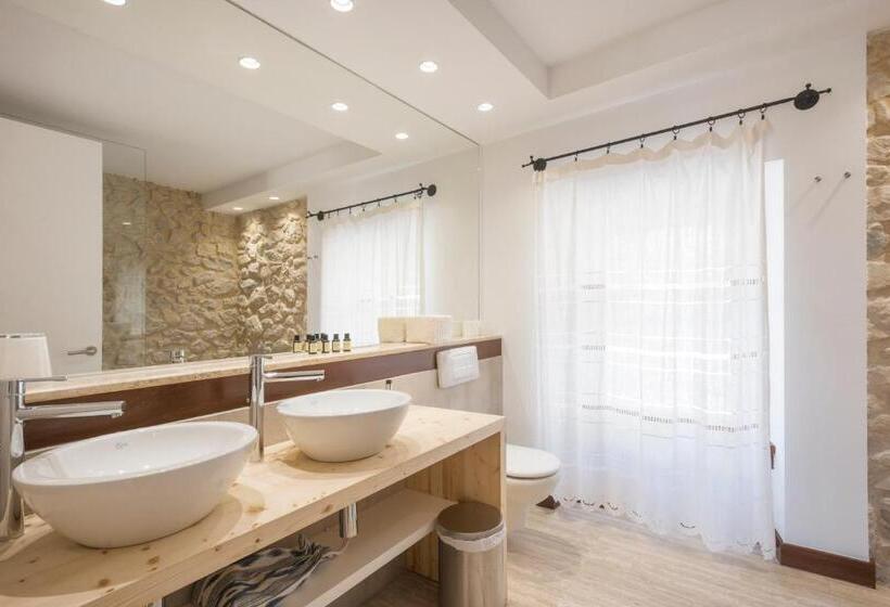 Suite with Terrace, Can Cota Boutique  Turismo De Interior