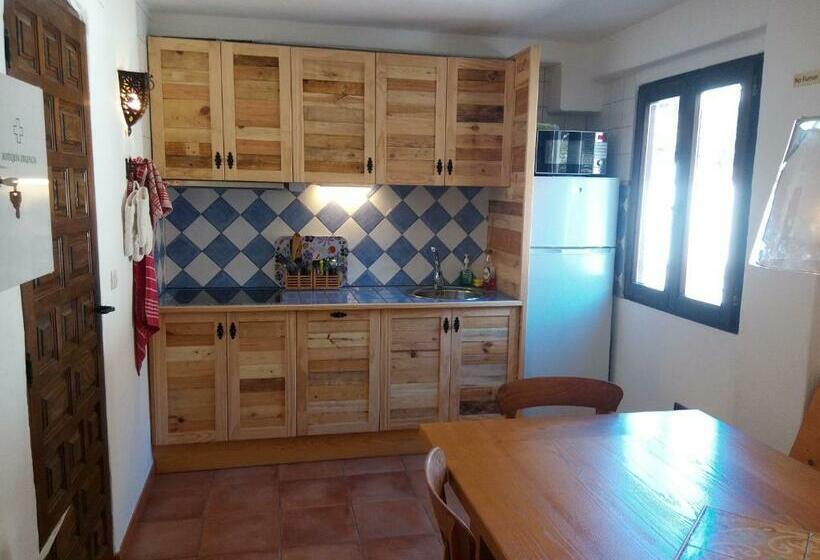 اتاق استاندارد با چشم‌انداز کوهستان, Casa Rural Arroyo De La Greda