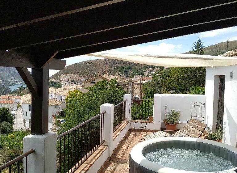اتاق استاندارد با چشم‌انداز کوهستان, Casa Rural Arroyo De La Greda